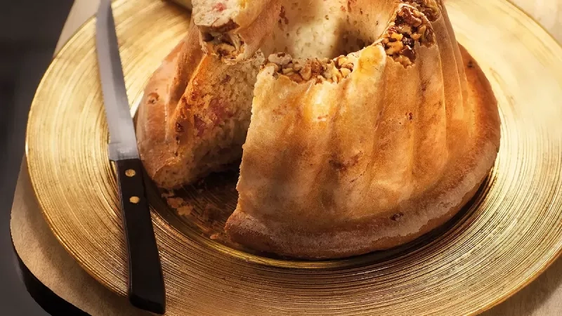 Recette de kouglof salé aux lardons : une spécialité alsacienne gourmande et conviviale