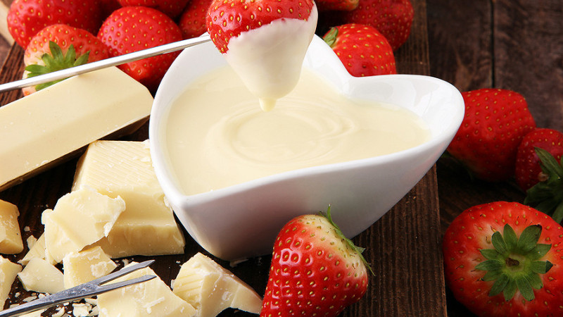 Recette de ganache au chocolat blanc : une crème onctueuse pour sublimer tous vos desserts