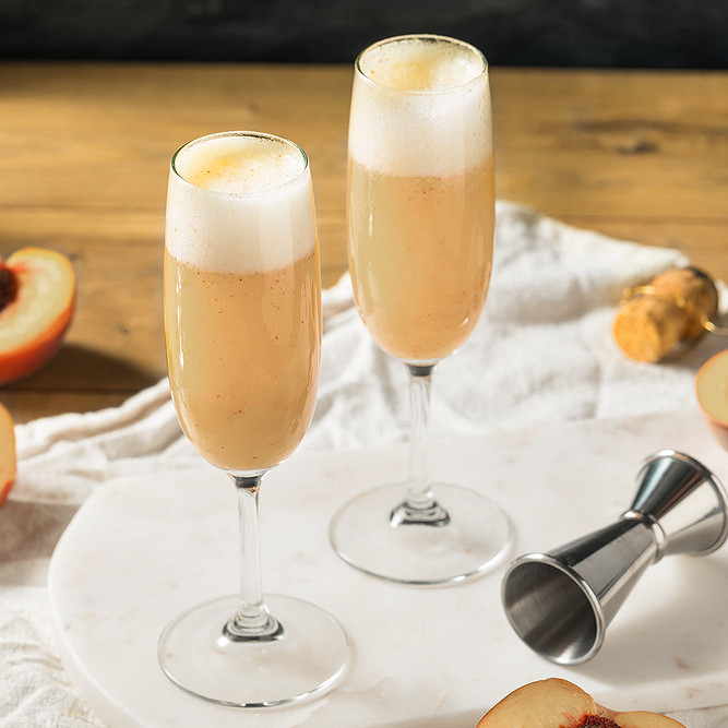 Recette de cocktail Bellini : le célèbre apéritif italien à la pêche