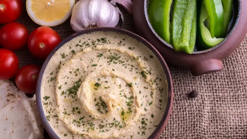 Recette de houmous de haricots blancs : une tartinade ultra crémeuse prête en quelques minutes