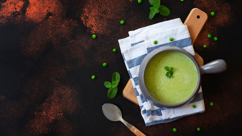 Soupe de courgette-menthe
