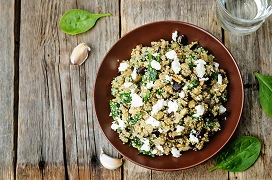Poêlée de quinoa, épinards et feta